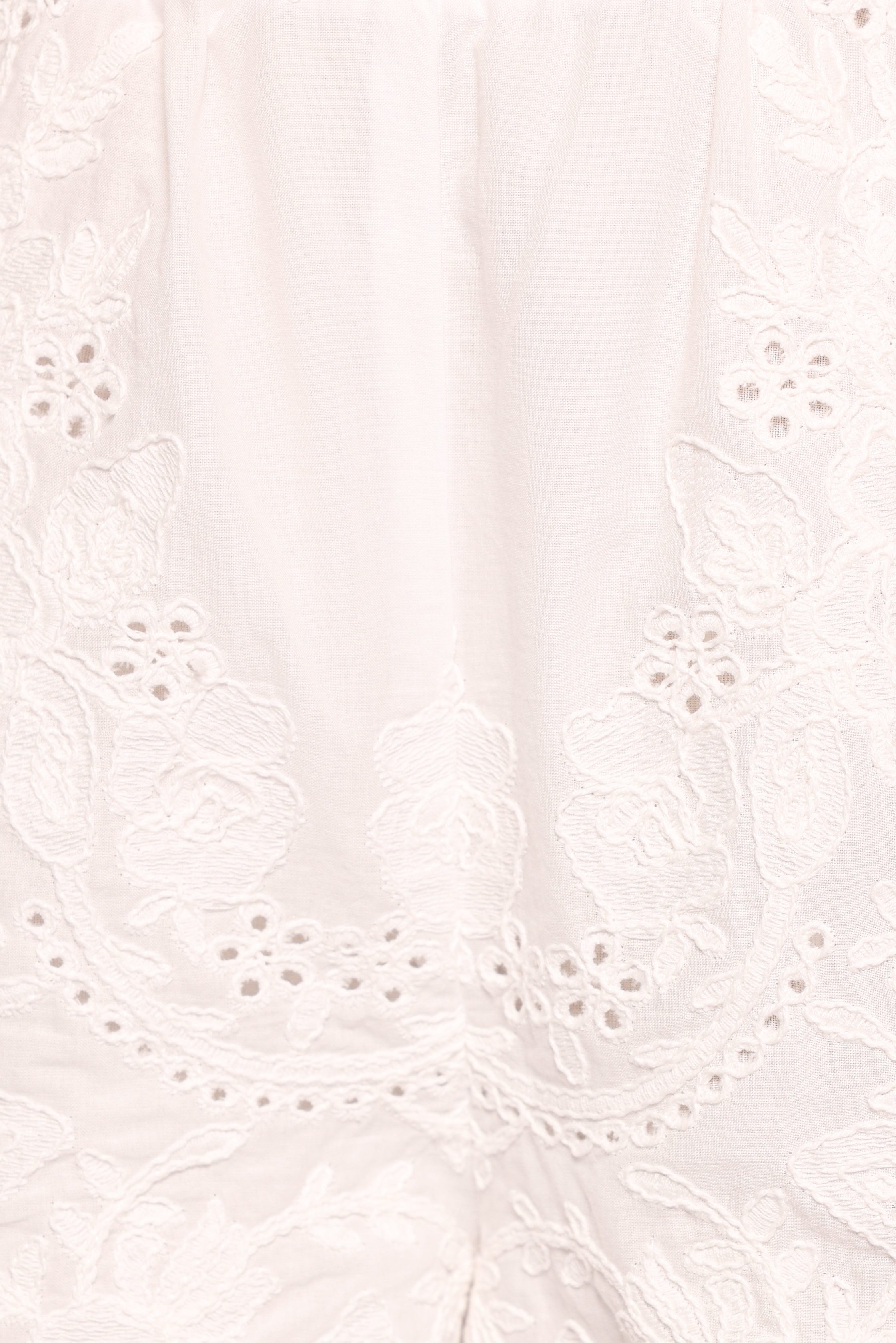 TanisEmbroideredTop-White-TanisEmbroideredShorts-White-1059_c9b6110b-68eb-446a-b5da-f1294a549cd7-7