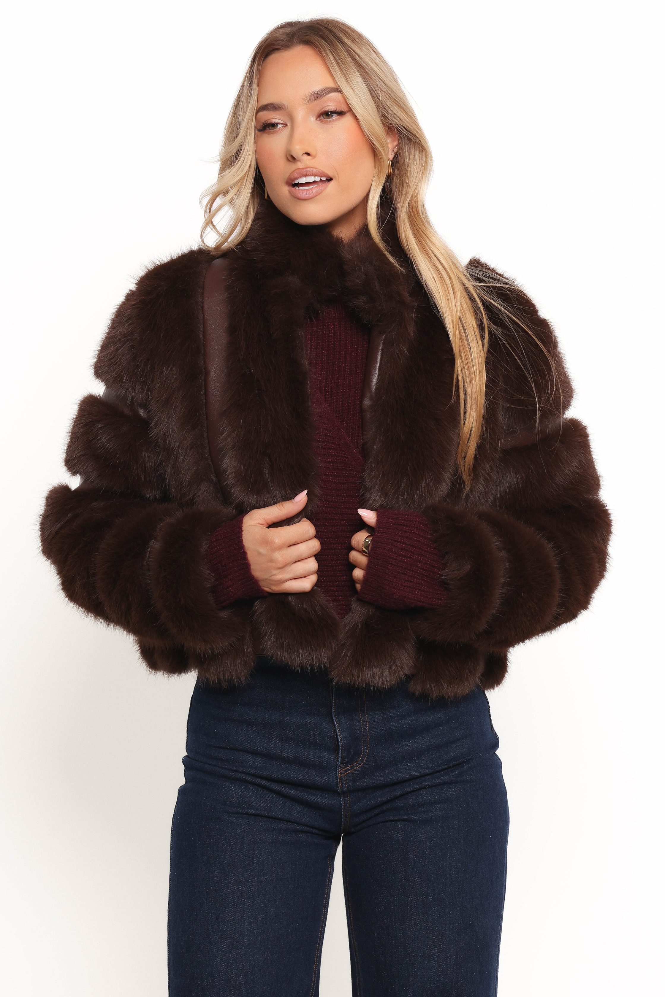 VelmaChannelFauxFur-Chocolate2-5