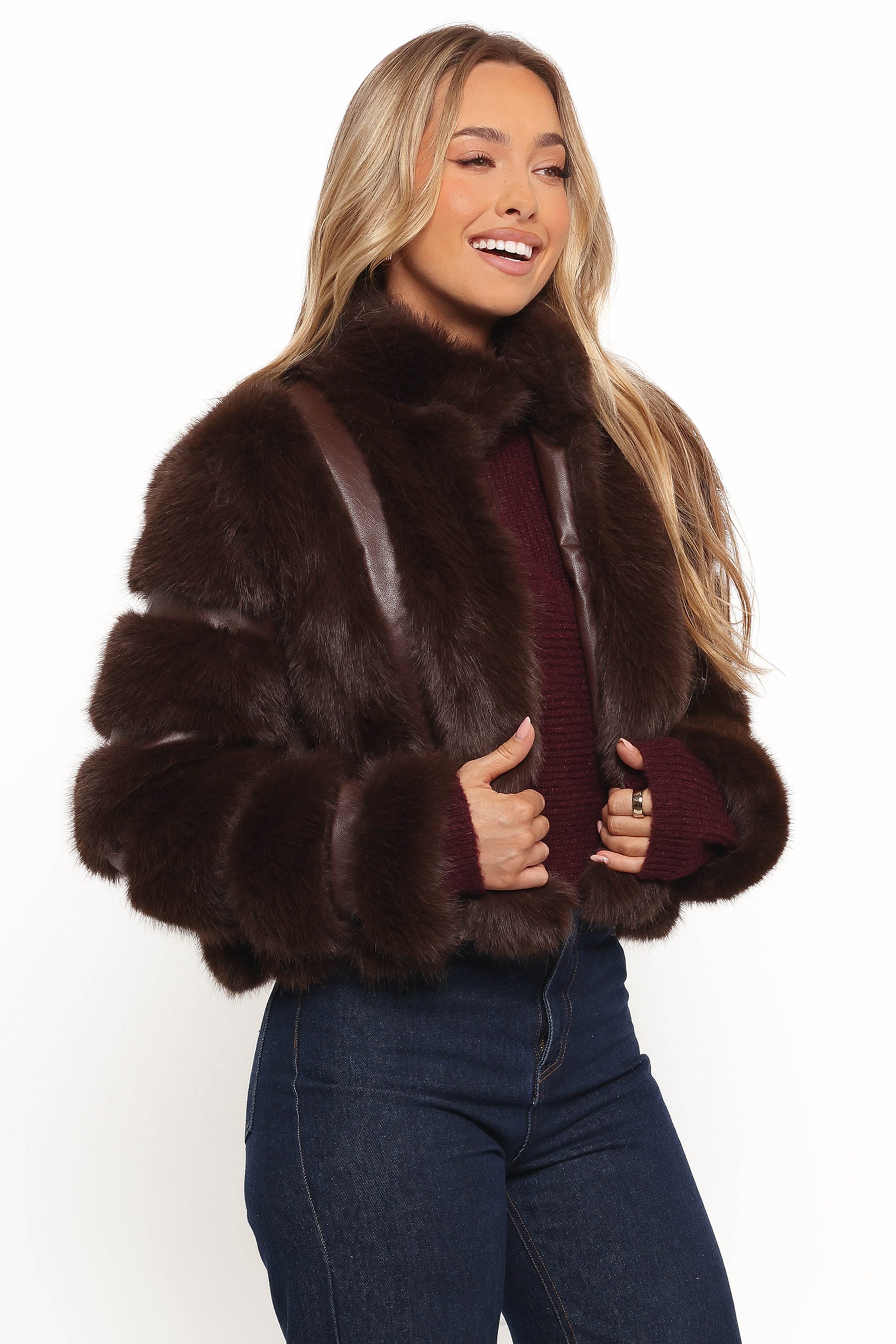 VelmaChannelFauxFur-Chocolate5_4af800e3-a83a-427f-83d3-b71d95cfa6f9-5