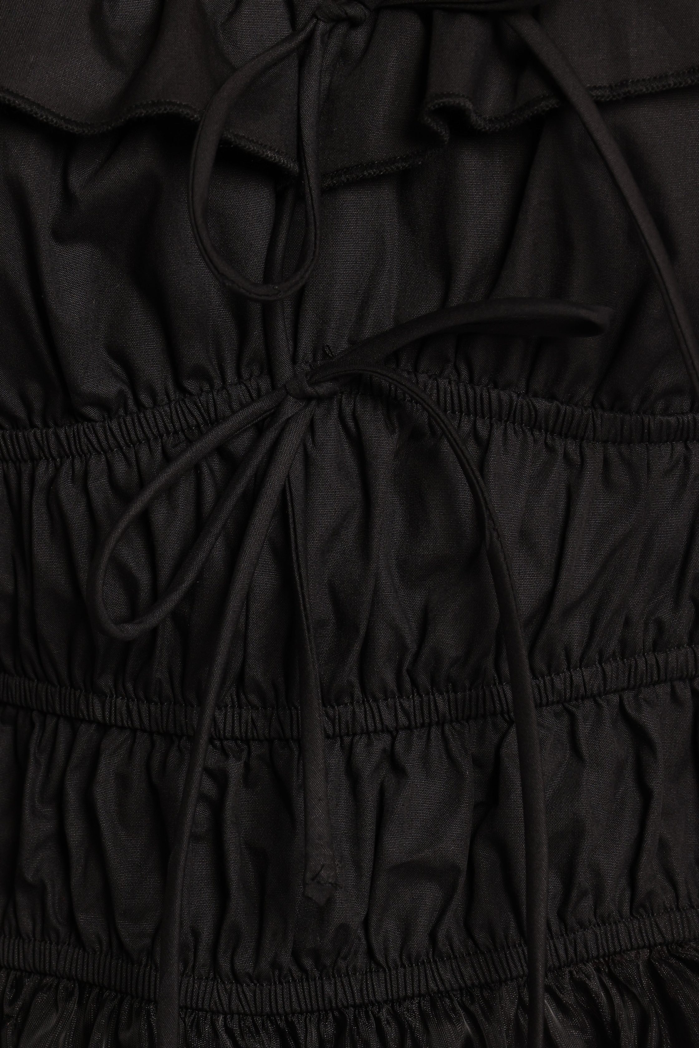 VesperaSmockedTop-Black9-8