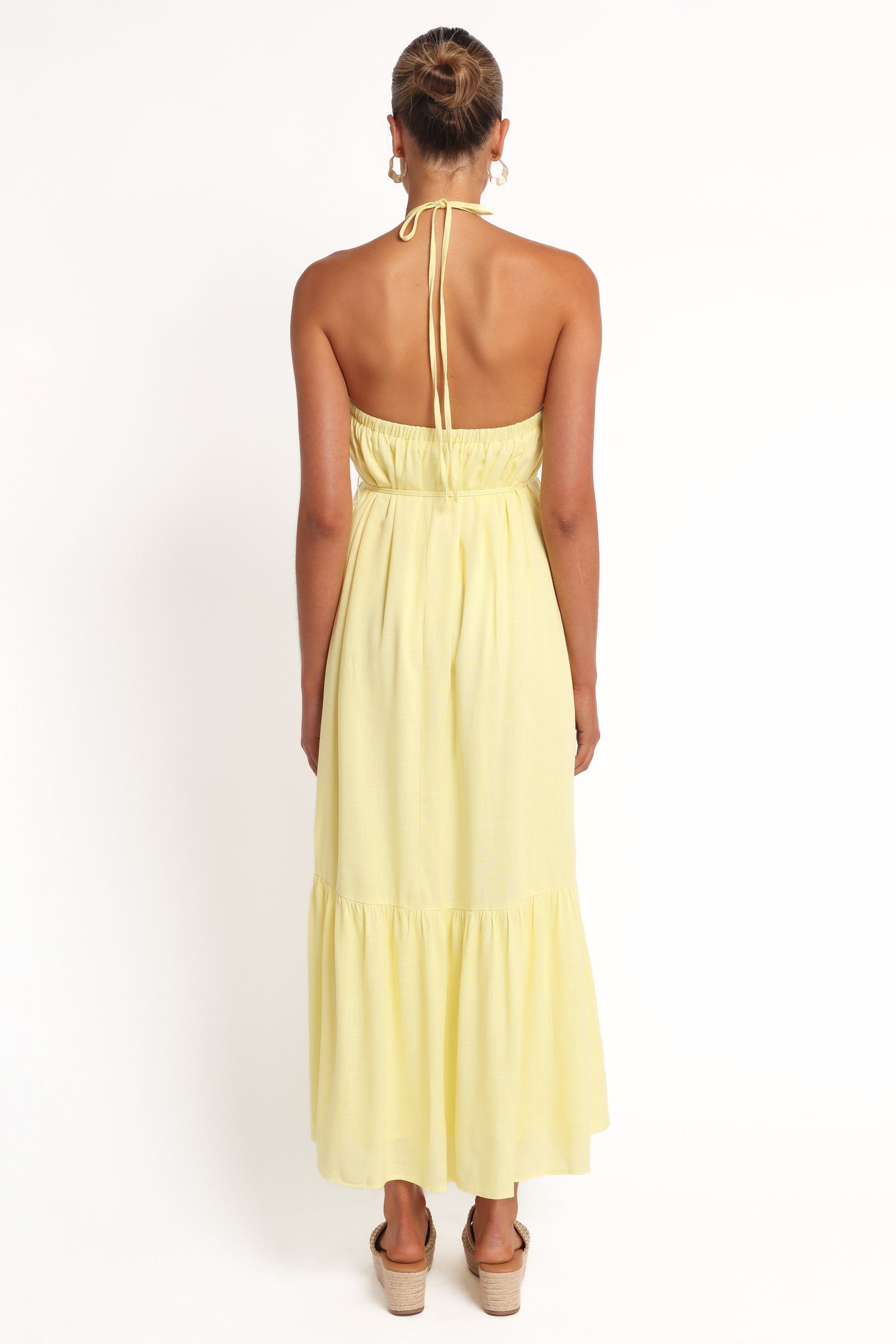 ViewHalterneckMaxiDress-Lemon-5_c71d4d11-0a22-48d2-b244-229d8999204f