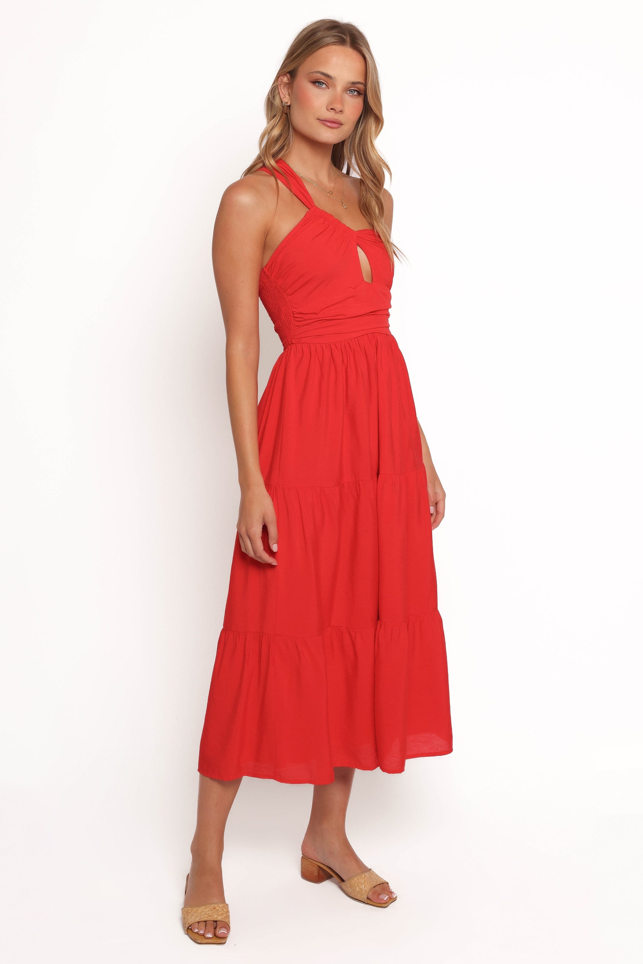 VinnyOneShoulderMaxiDress-Red5_48406195-7cb3-4940-b8ec-4dd60bb0076b-4