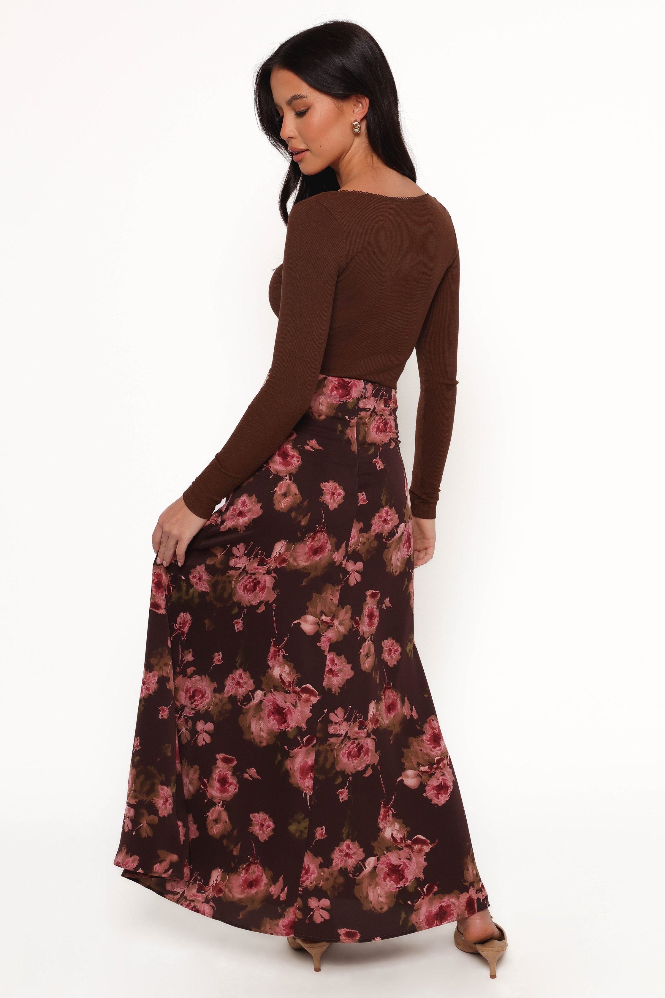 VivieMidiSkirt-ChocolateFloral3-7