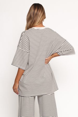 Wilda Oversized Tee – White Black Stripe