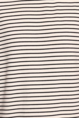 Wilda Oversized Tee – White Black Stripe