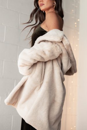 Meeka Faux Fur Jacket – Beige