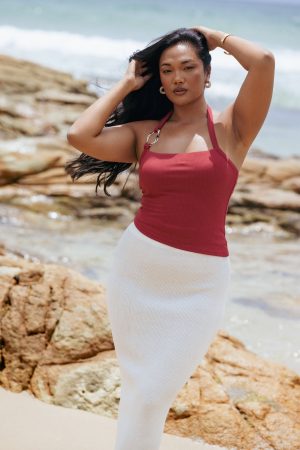 Yulissa Halter Knit Top – Red