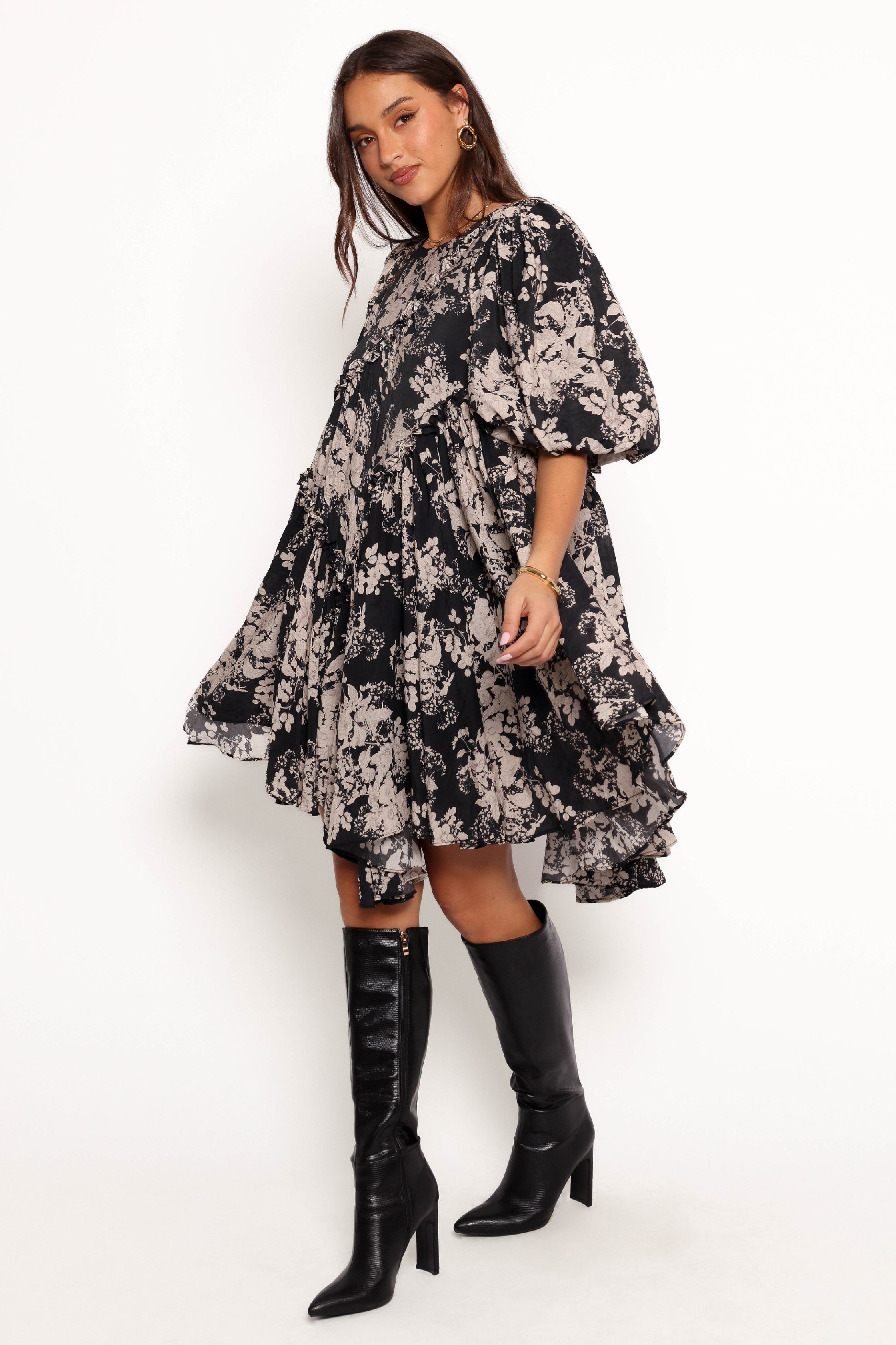 ZintaMiniDress-FloralPrint4-3