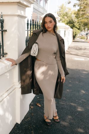 Payton Knitted Set – Taupe