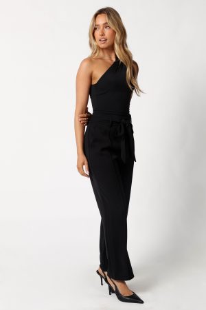 Averie Pant – Black