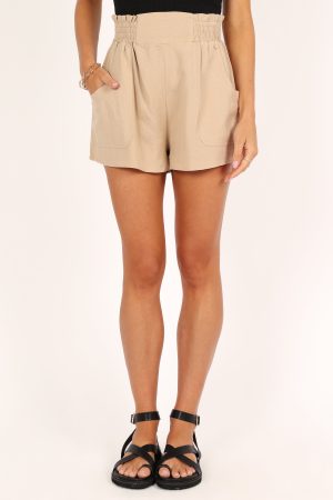 Maggie Shorts – Light Taupe