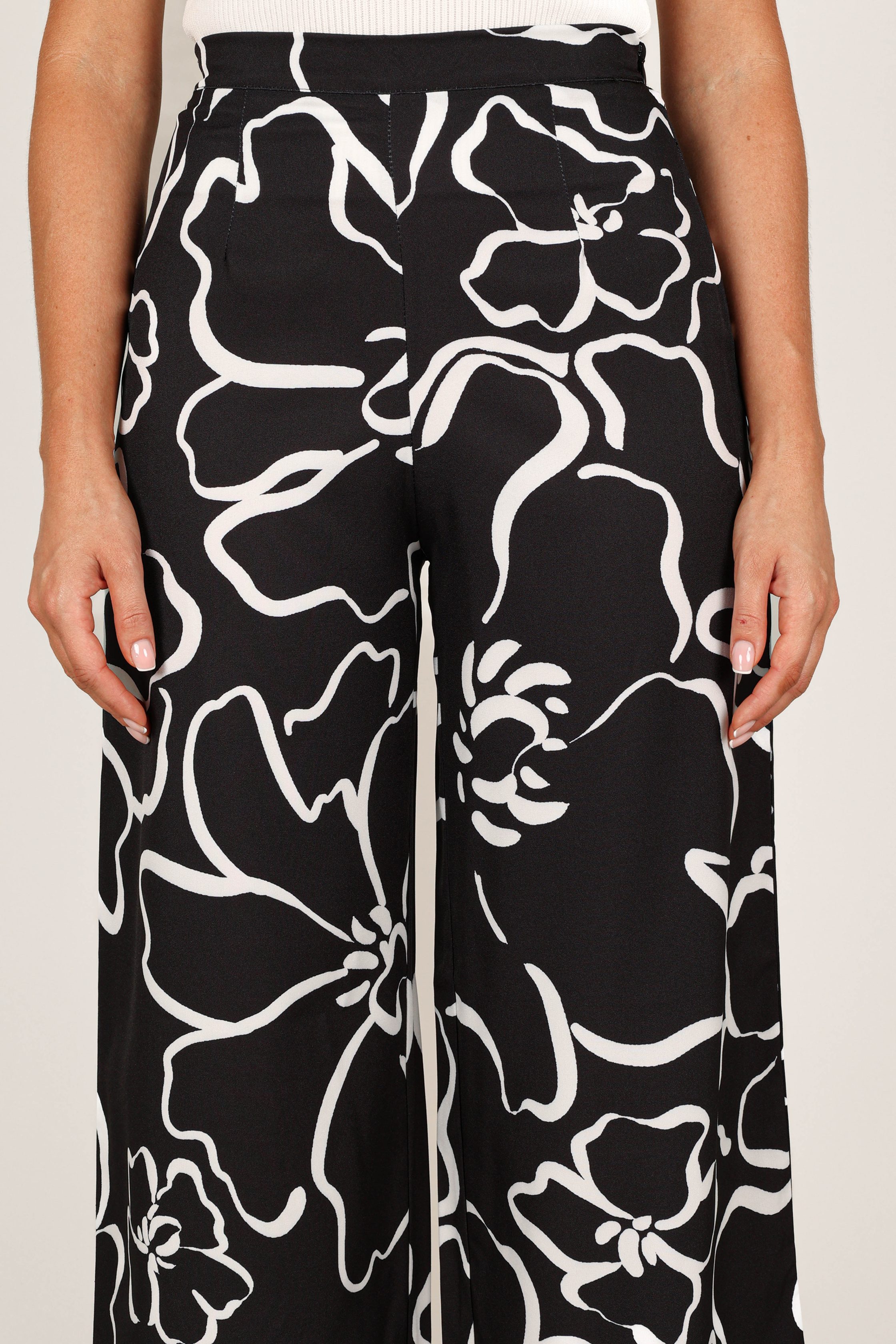 petal-and-pup-usa-bottoms-york-pant-white-black-floral-33199402746033-2