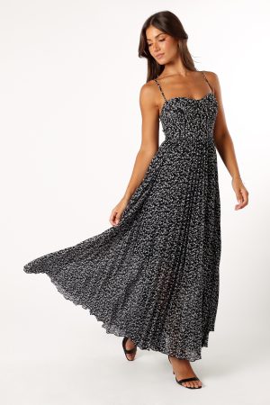 Achanti Pleated Maxi Dress – Black Floral