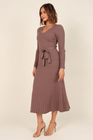 Reigan Dress – Mocha
