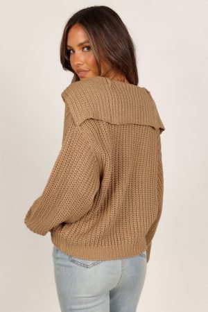 Amelia Oversize Collar Button Cardigan – Camel