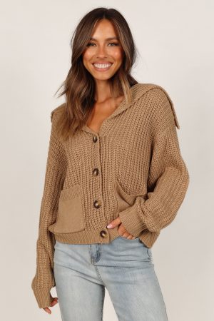 Amelia Oversize Collar Button Cardigan – Camel