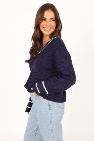 Leanna Vneck Knit Sweater – Navy