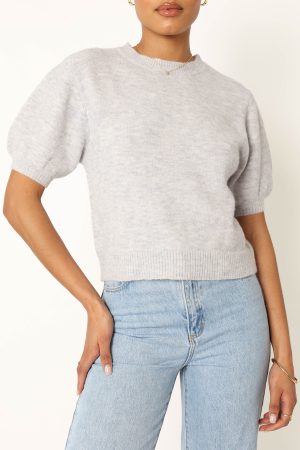 Noah Knit Sweater – Light Heather Grey