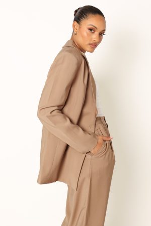 Noelle Oversized Blazer – Light Brown