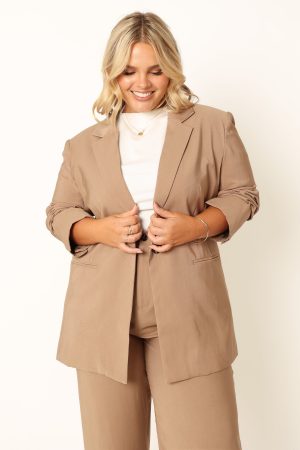 Noelle Oversized Blazer – Light Brown