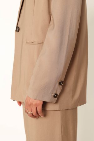 Noelle Oversized Blazer – Light Brown