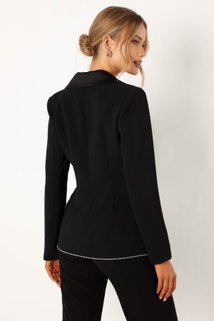 Shiloh Crystal Embellished Blazer – Black