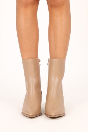 Naida Block Heel Ankle Boot – Dark Clay