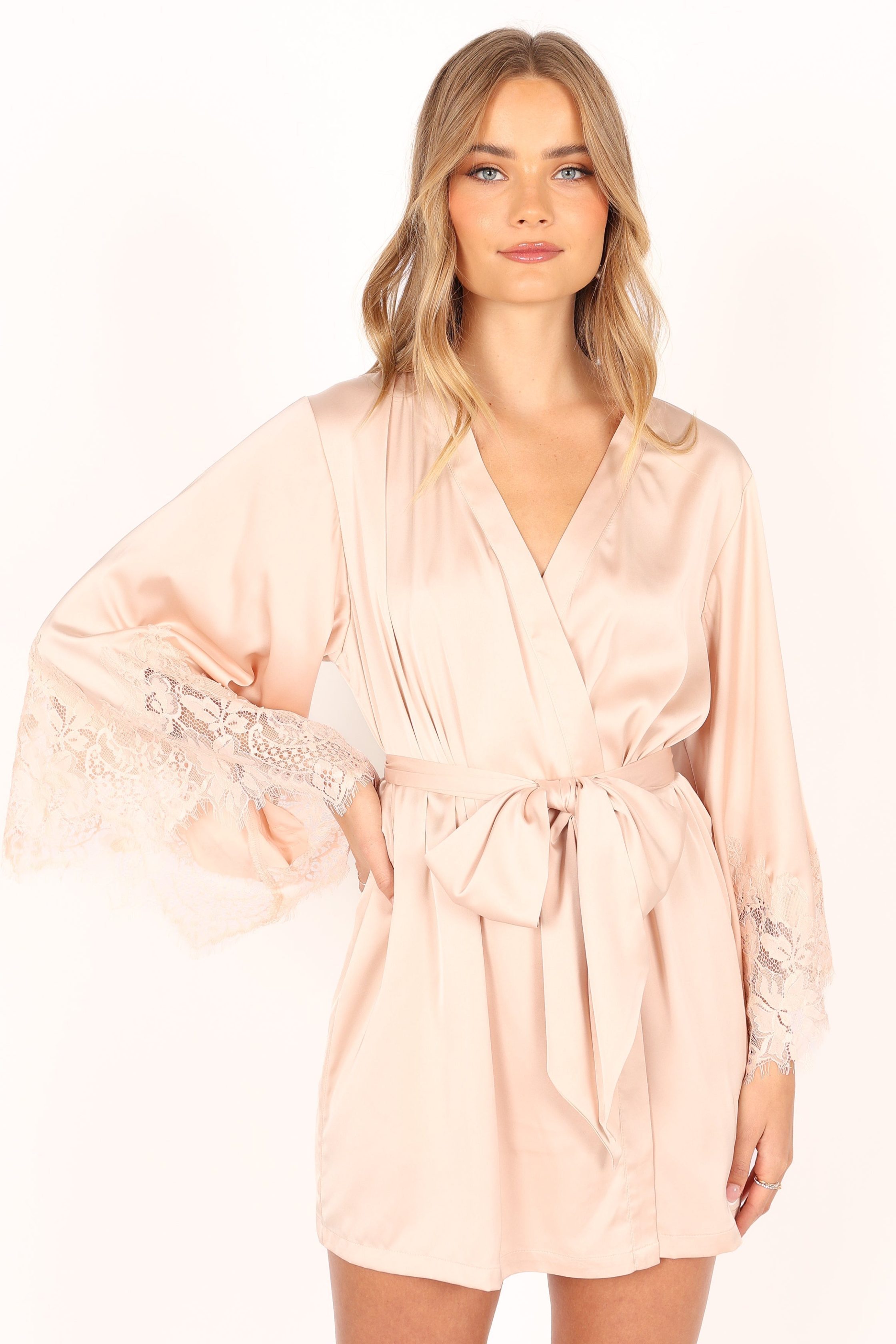 petal-and-pup-usa-swim-intimates-dara-lace-trim-robe-blush-33888711377073-6